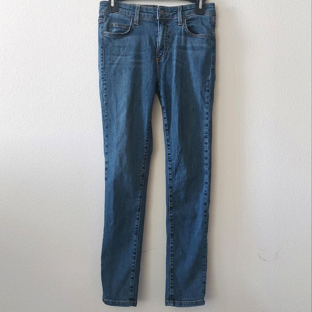🌷3/$20🌷Carmar Medium Wash Skinny Jeans